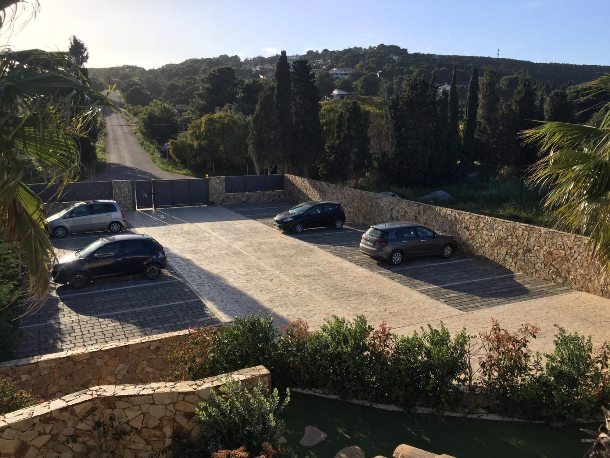 Residence Elegance Ville Ed Appartamenti A Porto Pino Ngoại thất bức ảnh