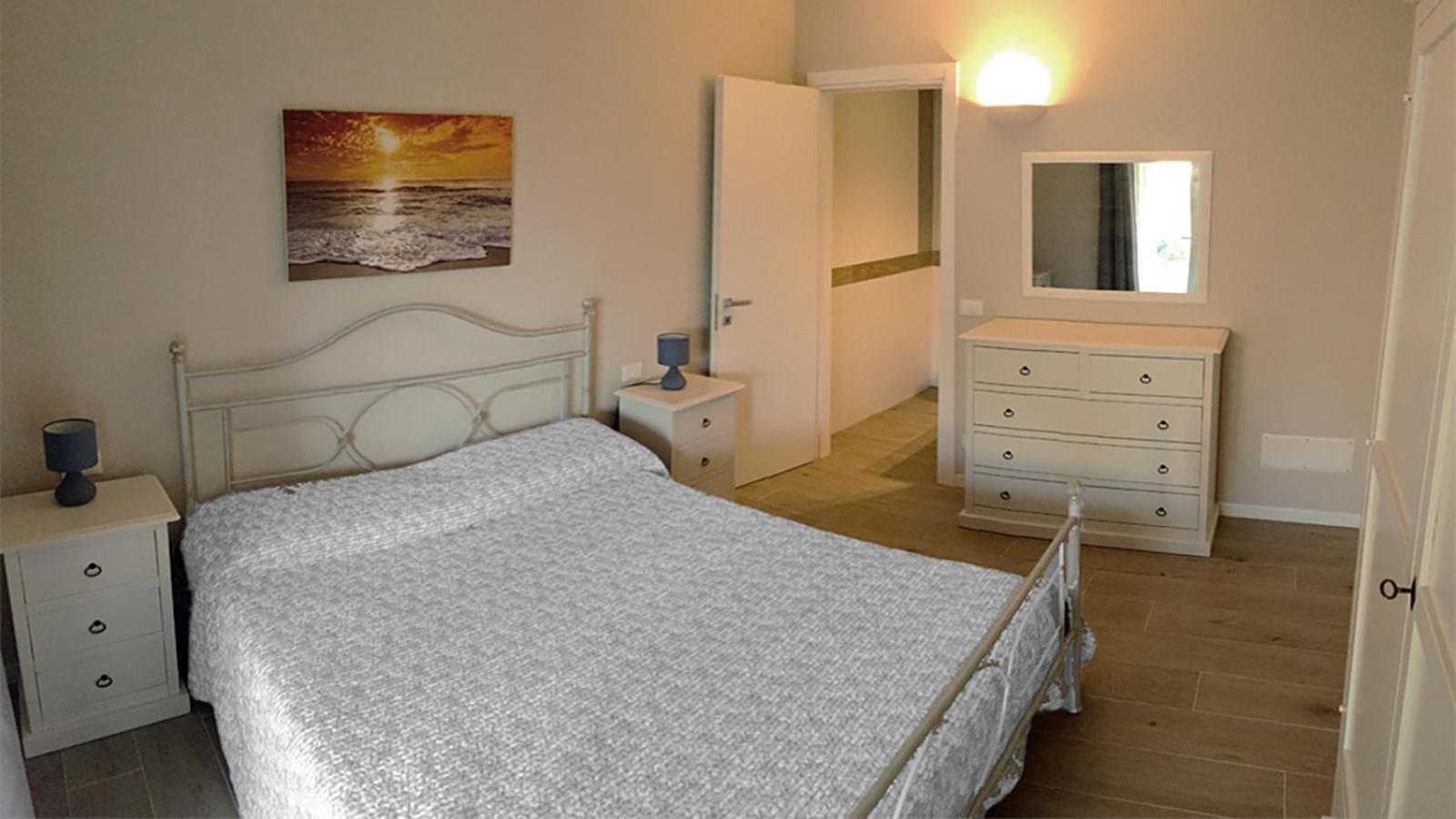 Residence Elegance Ville Ed Appartamenti A Porto Pino Ngoại thất bức ảnh