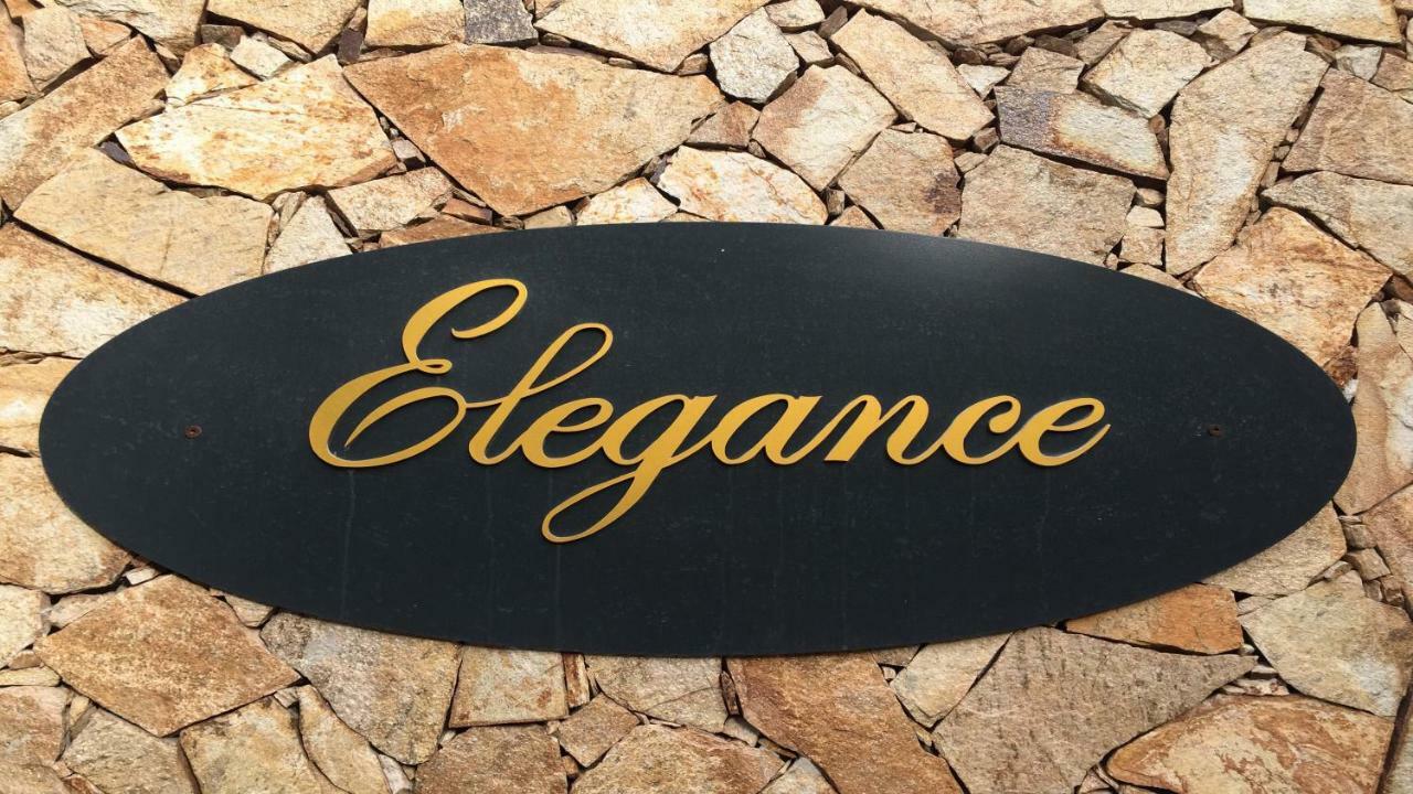 Residence Elegance Ville Ed Appartamenti A Porto Pino Ngoại thất bức ảnh