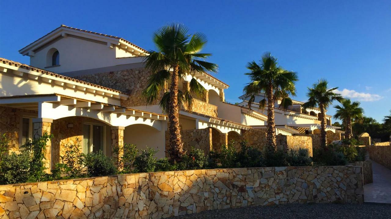 Residence Elegance Ville Ed Appartamenti A Porto Pino Ngoại thất bức ảnh
